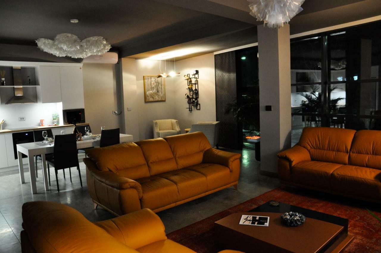 אראד Rubio Residence - Accmonia Luxury Apartment מראה חיצוני תמונה
